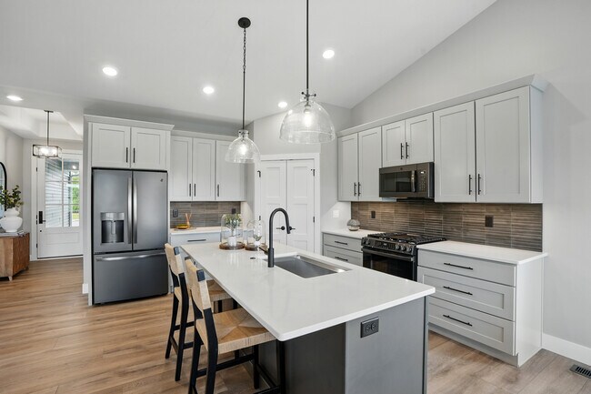 Foto del edificio - 933 Long Dr