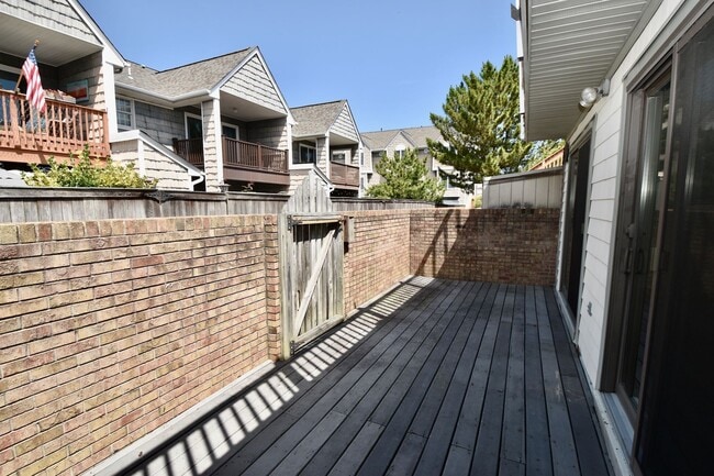 Building Photo - 2407 Whaler Ct