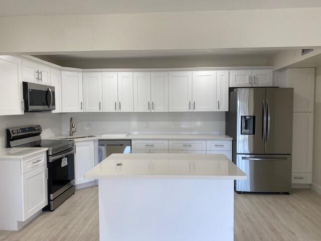 Foto principal - 1455 SW Silver Pine Way