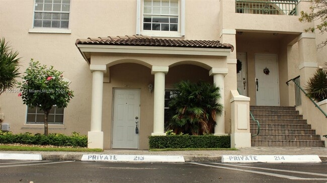 Foto del edificio - 5670 NW 116th Ave