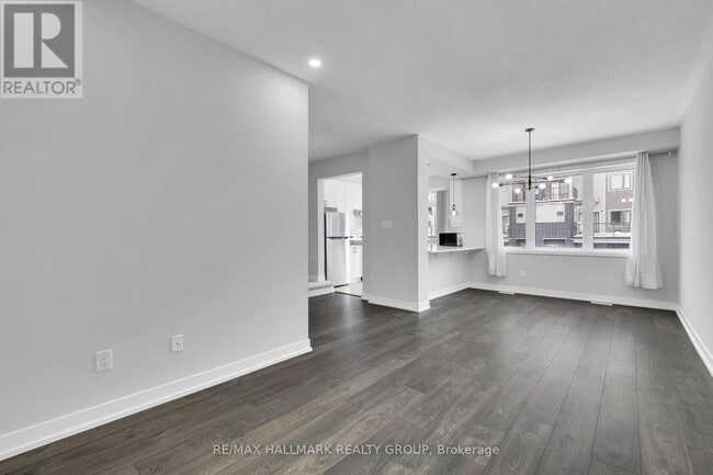 Building Photo - 233 Anyolite Private