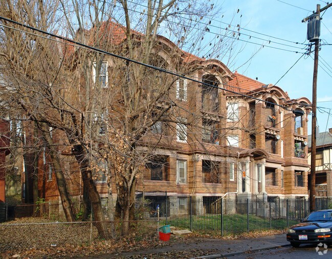 Foto del edificio - 576 Hale Ave