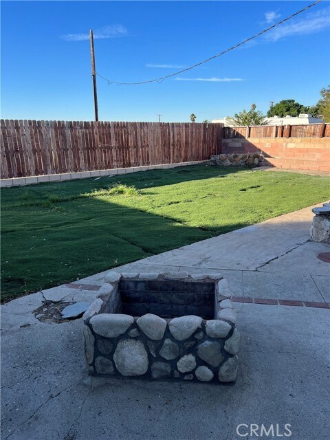 Building Photo - 8553 E 9th St