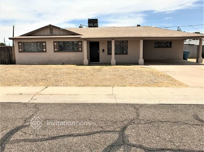 Building Photo - 3409 W Poinsettia Dr