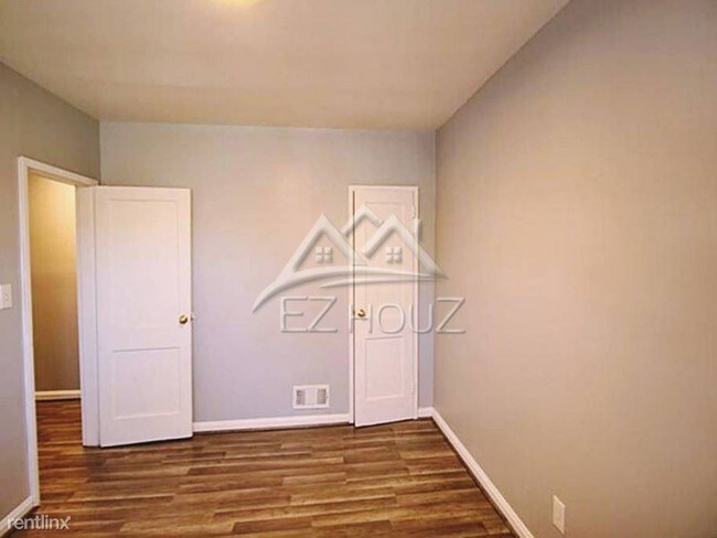 Building Photo - 2308 Allendale Rd