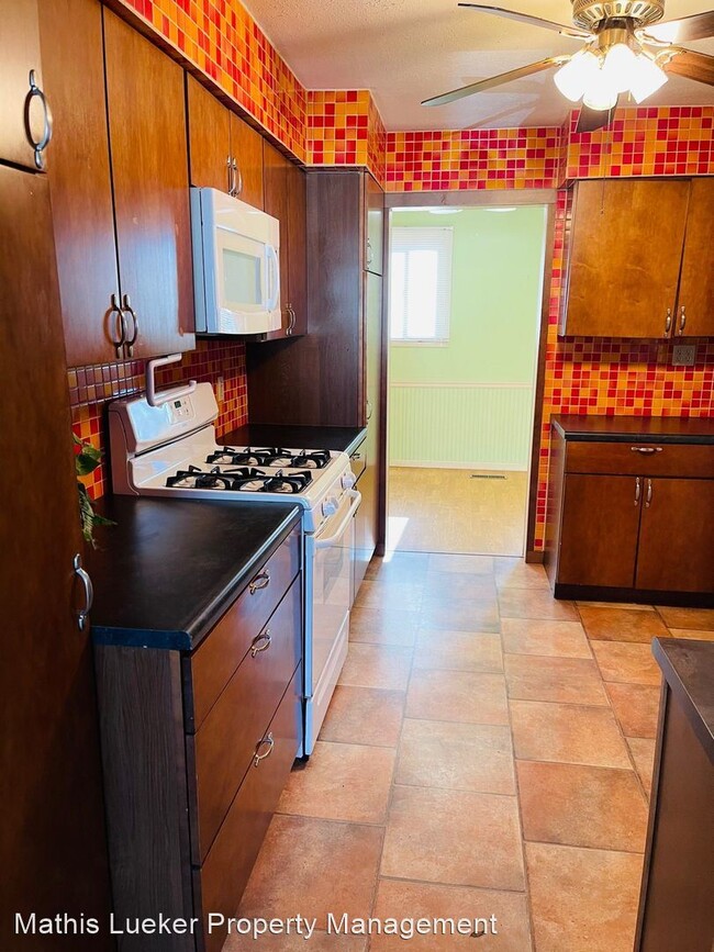 Building Photo - 3 br, 2 bath House - 1405 W. 17th