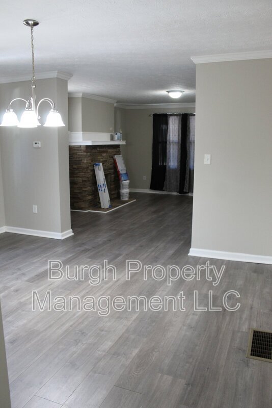 Building Photo - 113 Ridgewood Ave