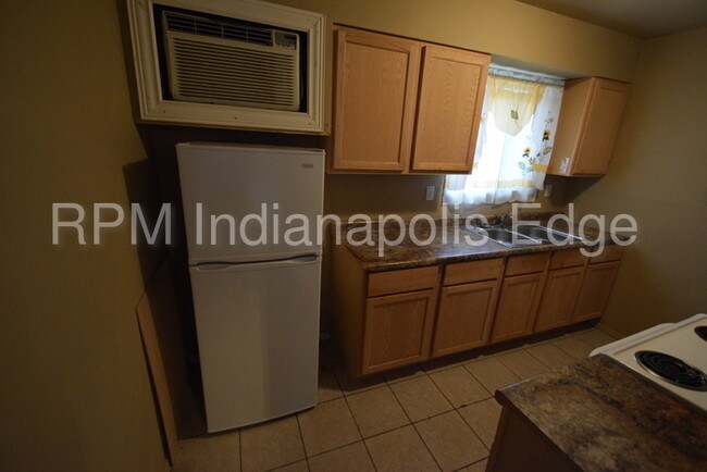 Building Photo - 6028 Laurel Hall Dr