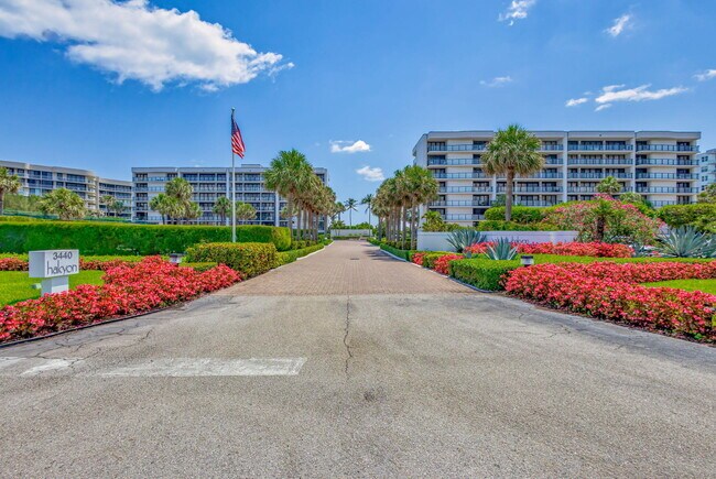 Foto del edificio - 3440 S Ocean Blvd