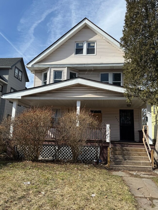 Building Photo - 3406 E 125th St