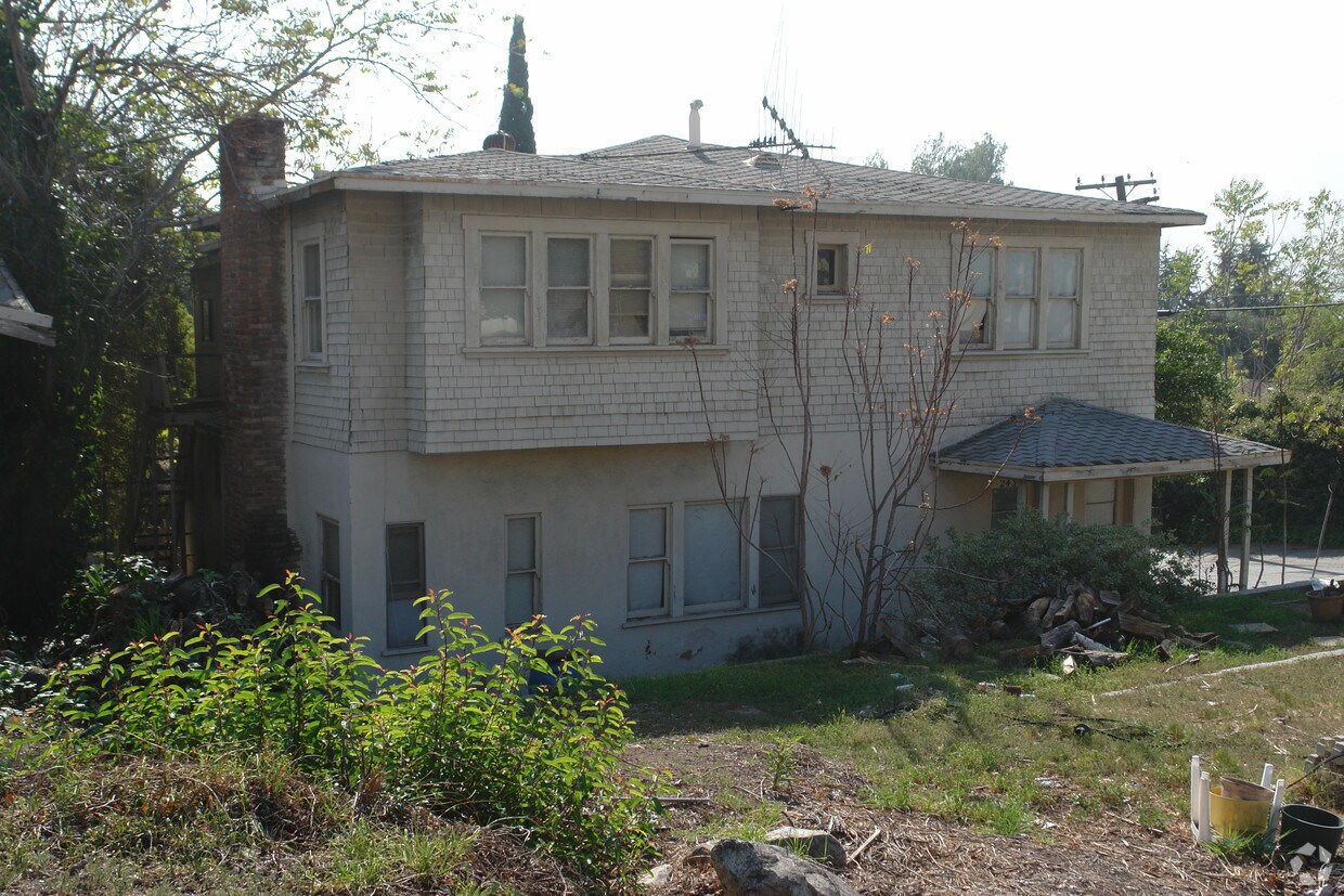 Building Photo - 2434 Foothill Blvd