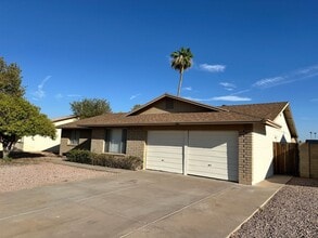 Building Photo - 2113 E Colgate Dr