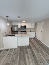 Building Photo - 257 Branford Rd