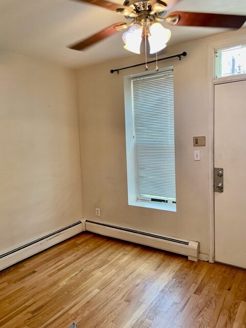 Foto principal - 2401 Stout St