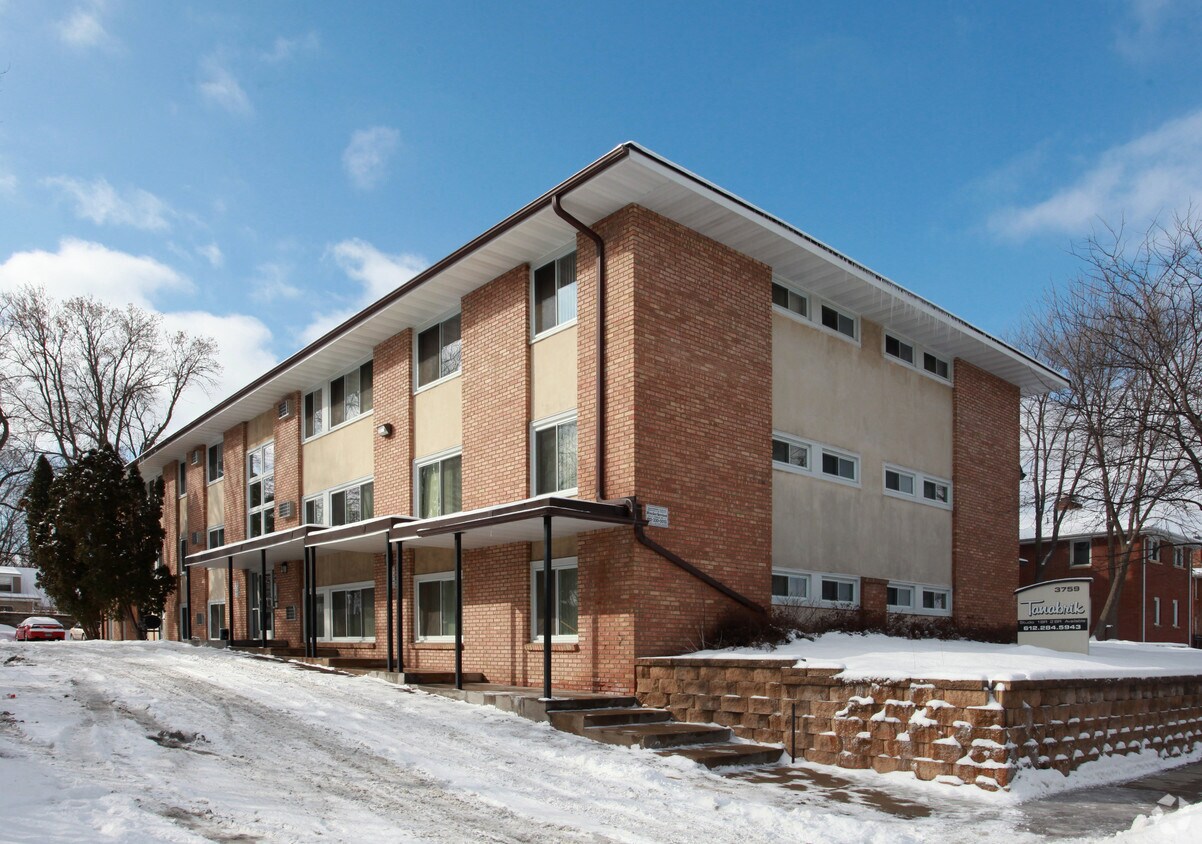 Primary Photo - 3759 West Broadway Ave