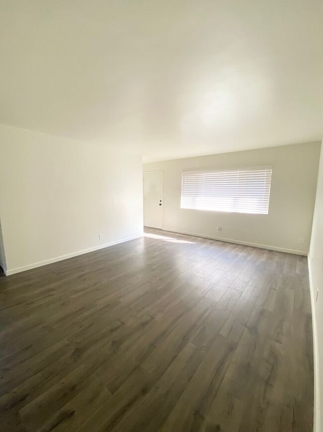 Foto del edificio - G232-P
