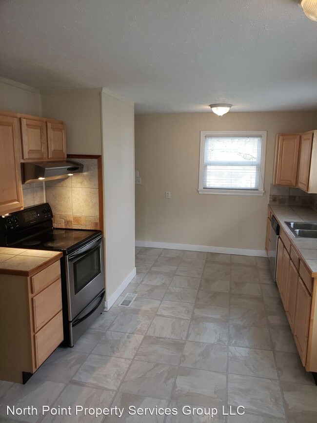 Building Photo - 2 br, 1 bath House - 4209 N 24th St