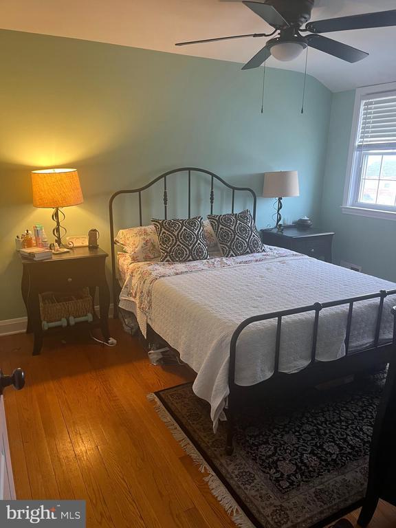 Foto del edificio - 1658 Thetford Rd