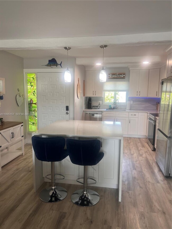 Building Photo - 1561 NE 12th Terrace