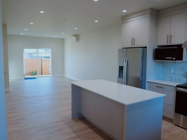 Building Photo - Siddle Loop