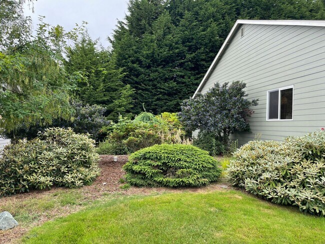 Foto del edificio - Lovely Single Level Holmes Harbor Home!