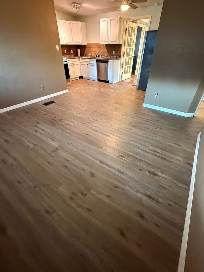 Building Photo - 10495 118th Ave N