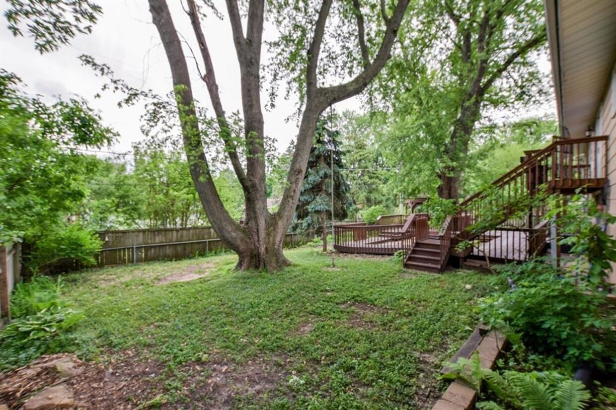Primary Photo - 6409-6411 Hammersley Rd Duplex