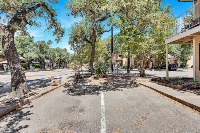 Building Photo - 8418 Fathom Cir