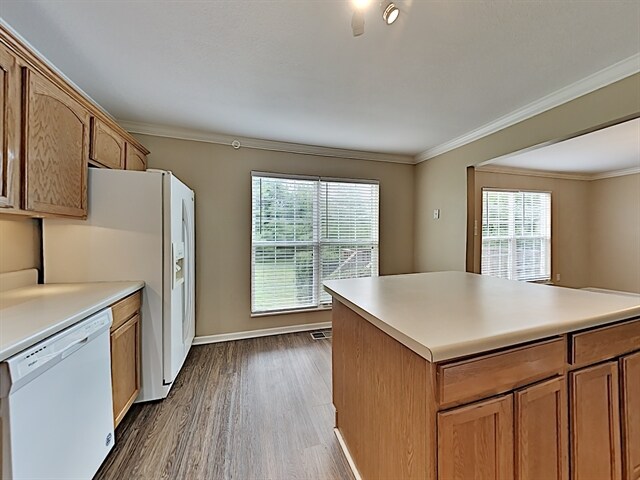 Building Photo - 4301 Aylesbury Drive