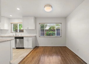 Building Photo - 1517 Harvard St