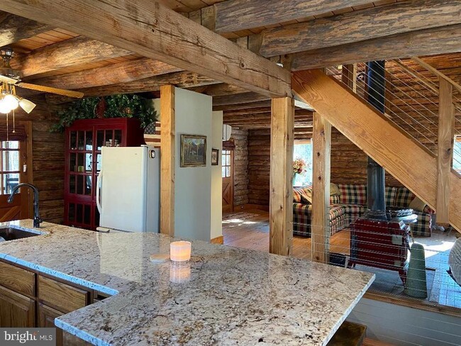 Foto del edificio - 510 Marges Mountain Ln