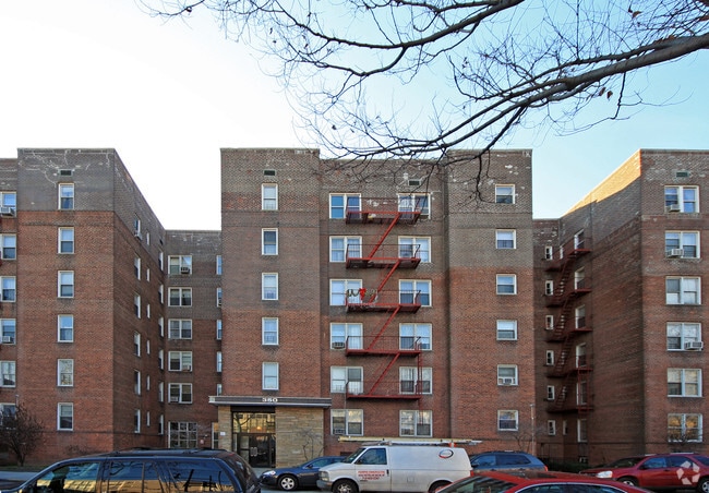 Building Photo - 350 Sterling St