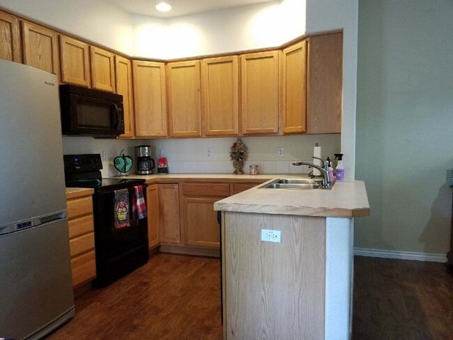 Foto del edificio - 835 Kane Dr