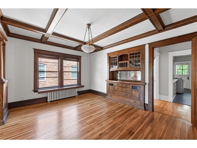 Foto del edificio - 971 Goodrich Ave