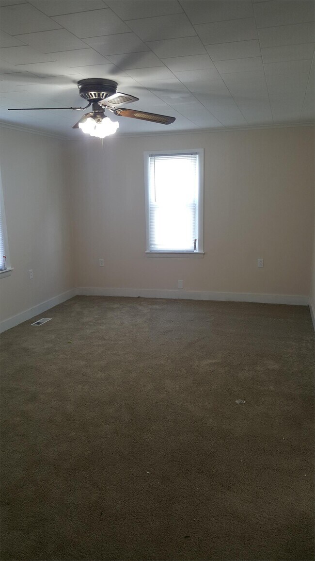 Foto del edificio - 829 W Maple St