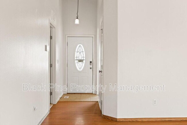 Foto del edificio - 43 S Newberry Way