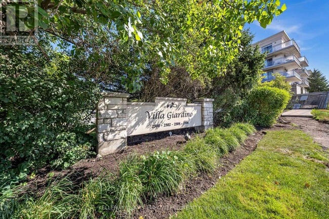 Photo du bâtiment - 2500 Rutherford Rd