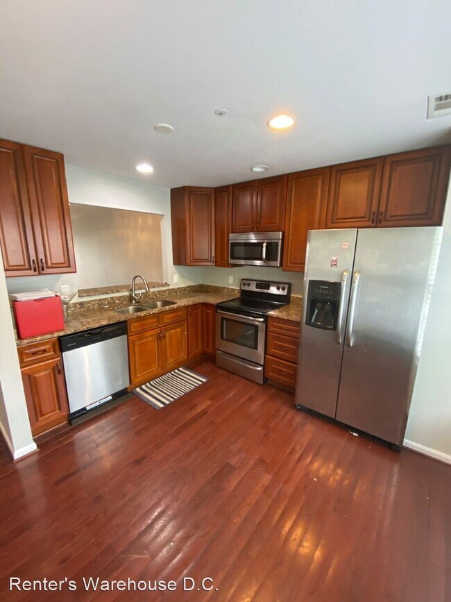 Building Photo - 3 br, 2.5 bath House - 4231 Apple Orchard ...