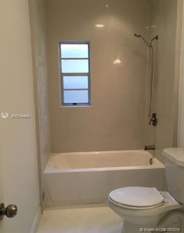 Foto del edificio - 8241 NE 9th Ave