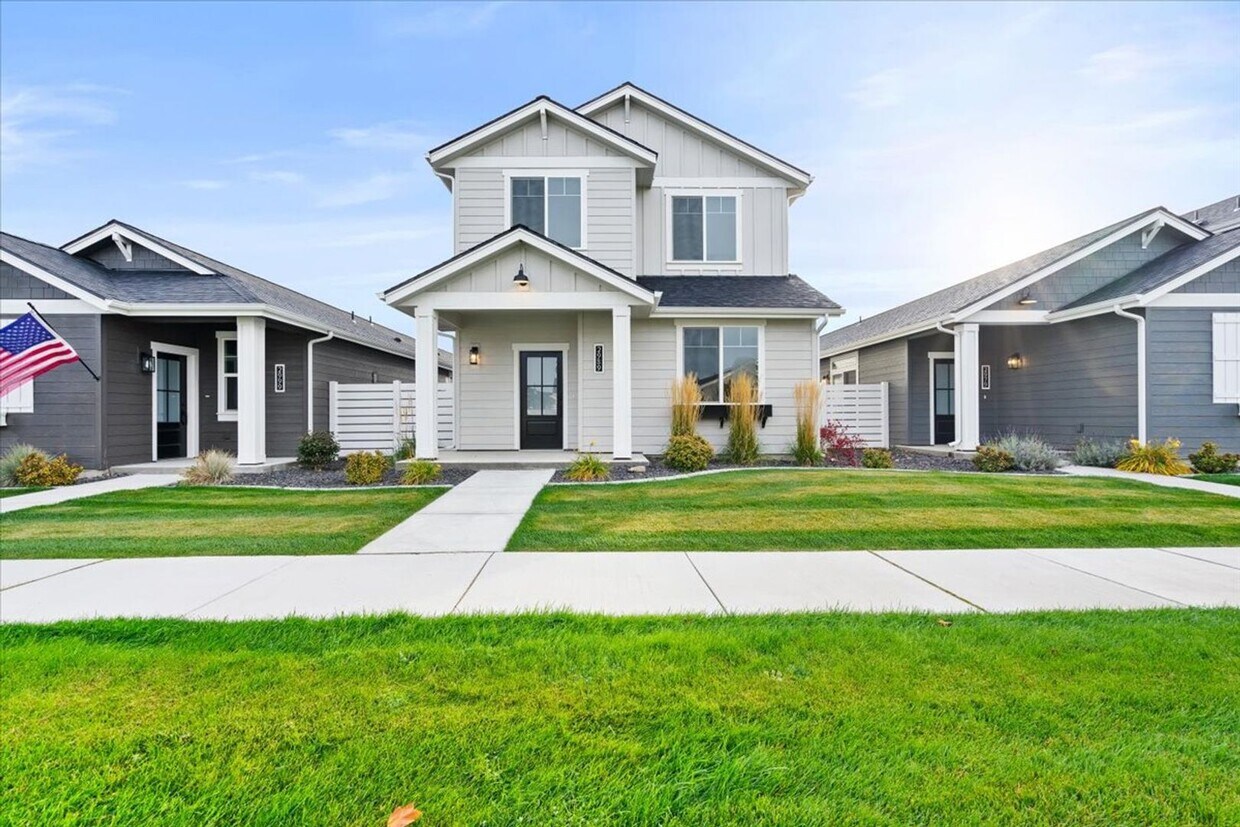 Primary Photo - Spacious Two-Story Single-Family Home