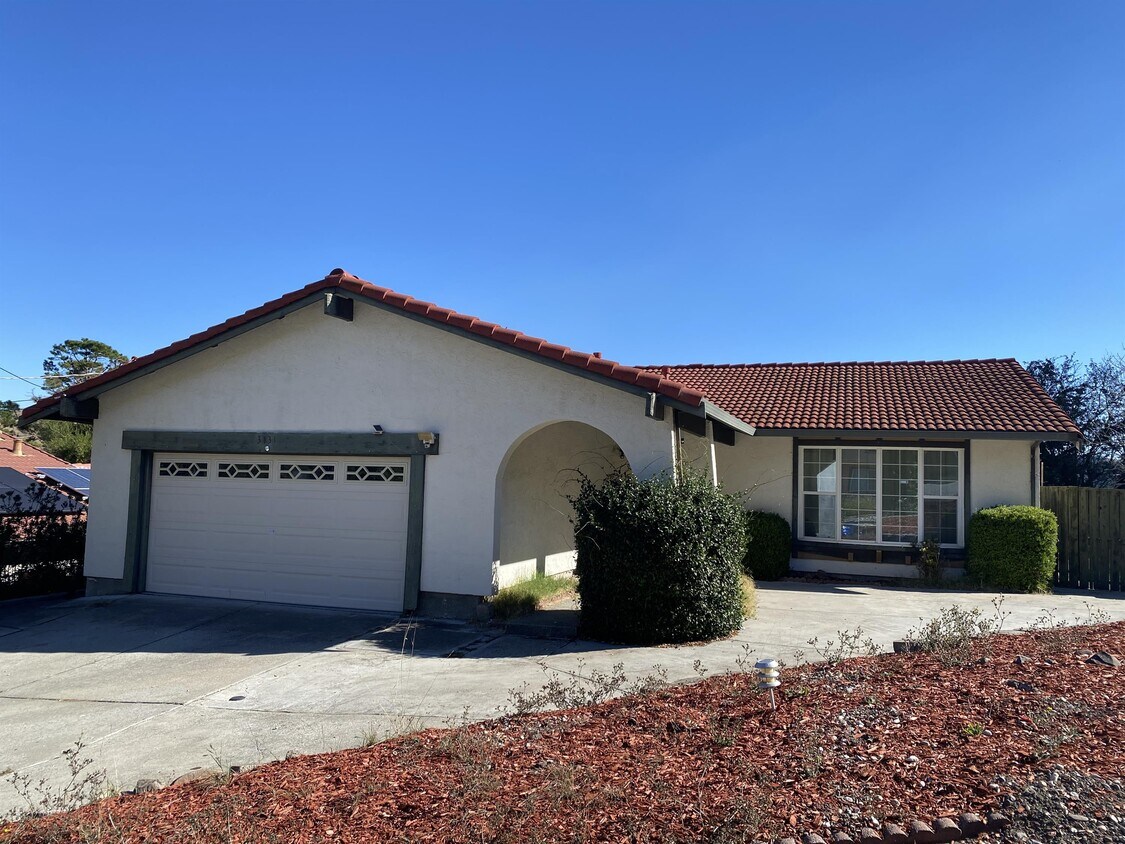 Primary Photo - 3131 Avis Way