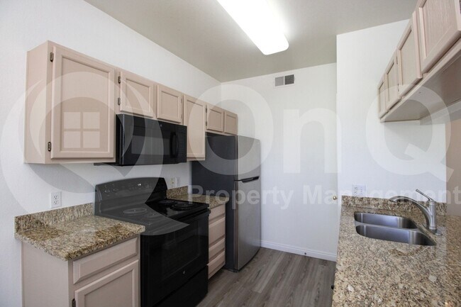 Foto del edificio - 16013 S Desert Foothills Pkwy
