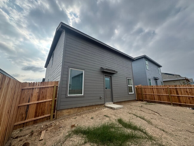 Building Photo - 2843 Red Diamond