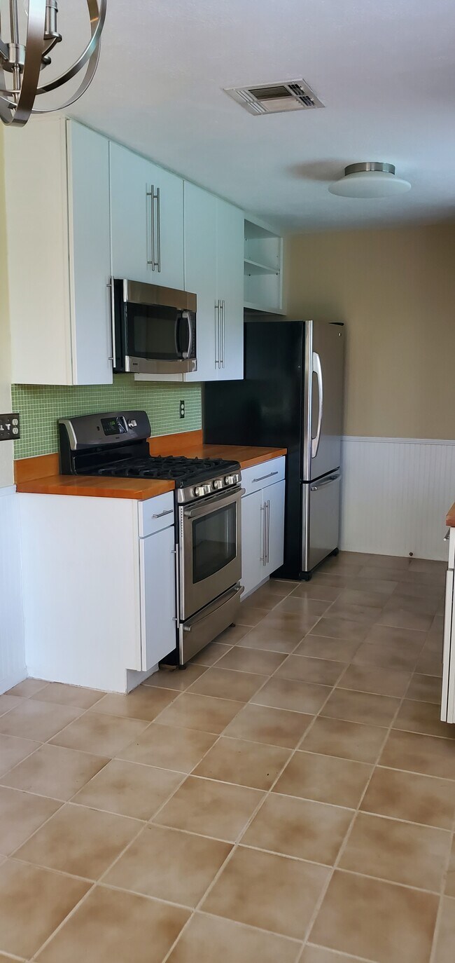 Foto del edificio - 12050 Trotwood Drive