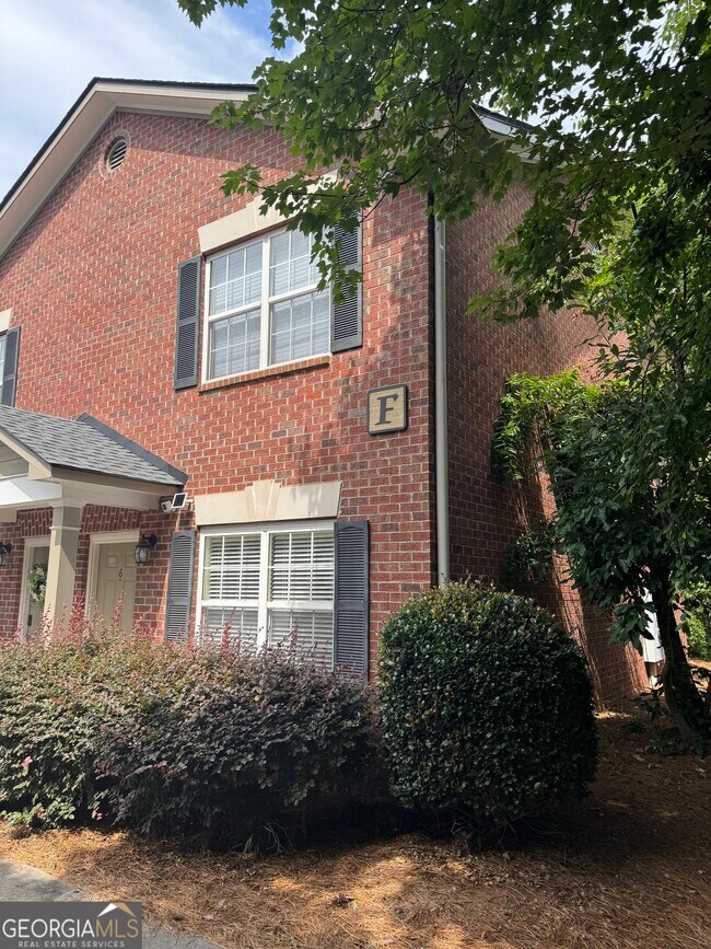 Building Photo - 460 S Barnett Shoals Rd