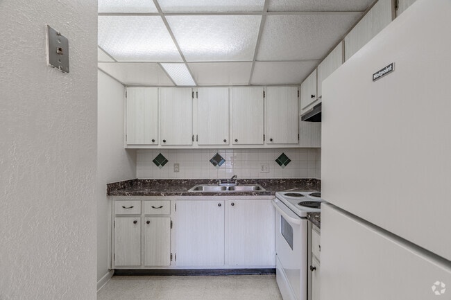 Interior Photo - Villa Monterrey Apartments
