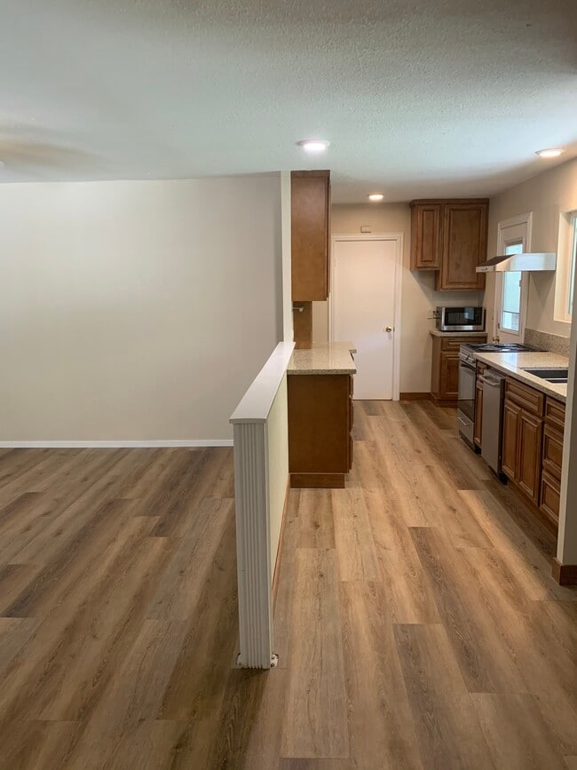 Building Photo - 2923 Merrywood Dr