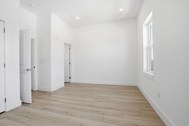 Foto del edificio - 147-149 N Gross St