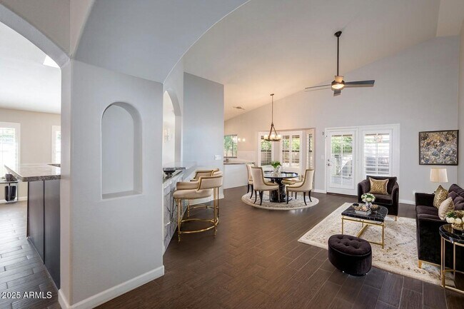 Foto del edificio - 5132 E Grandview Rd
