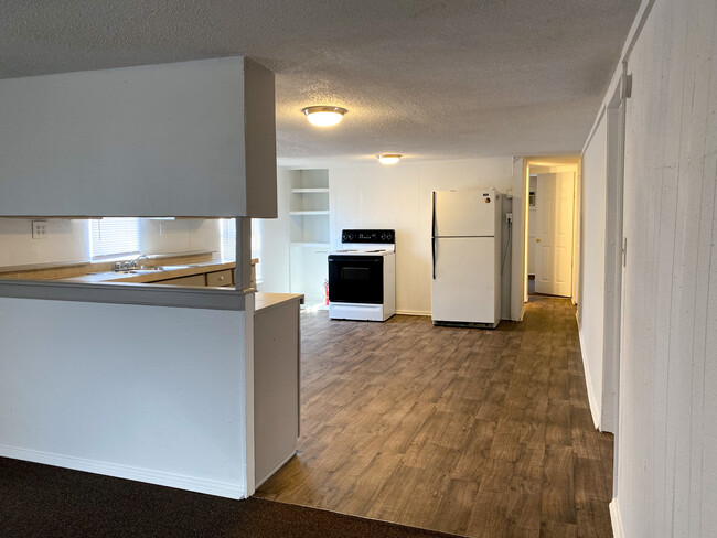 Kitchen - 10604 County Road 1020